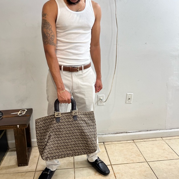 Fendi bag - Picture 4 of 14